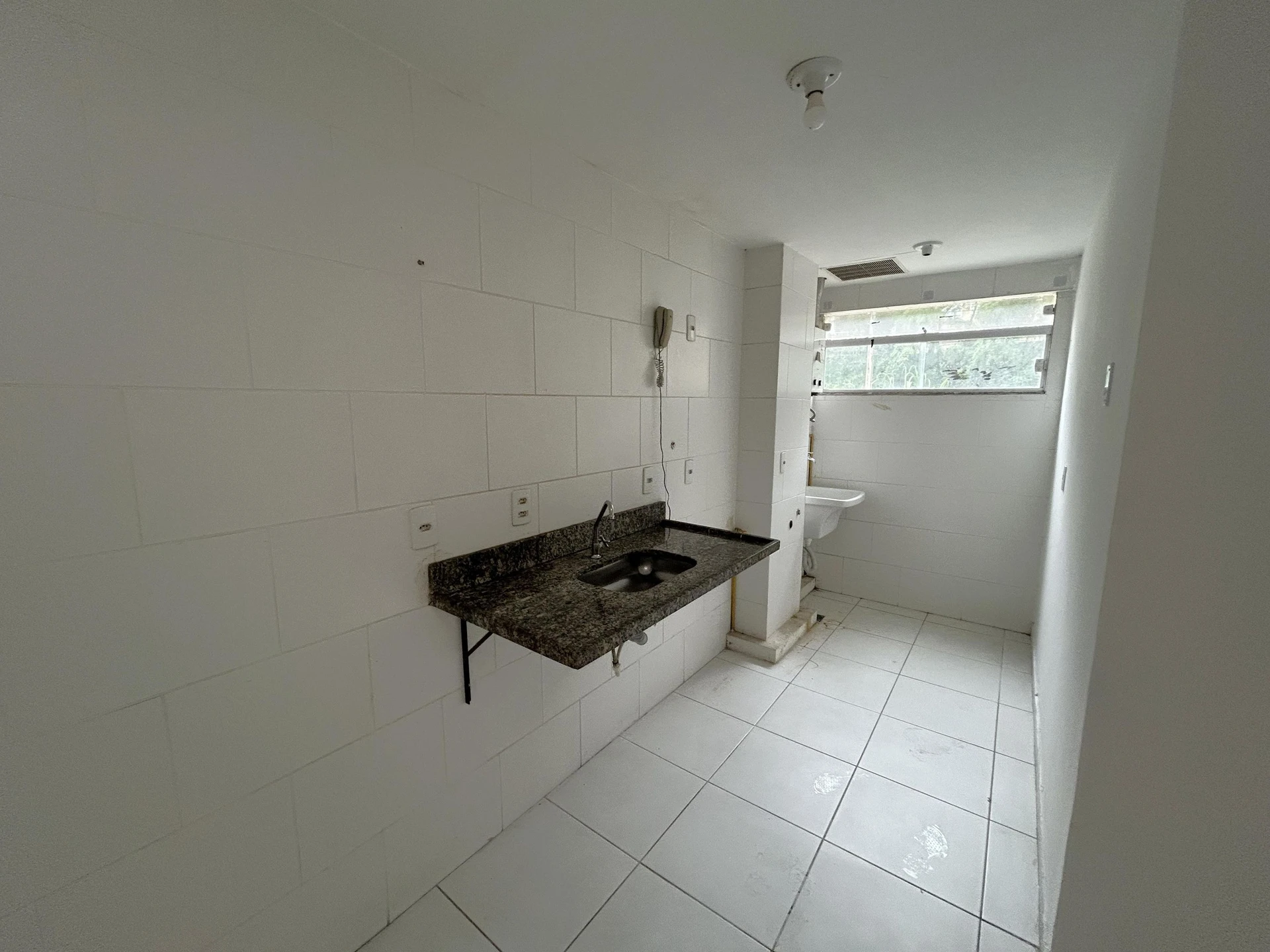 Apartamento sem mobília de 1 quarto com 2 banheiros — photo 7