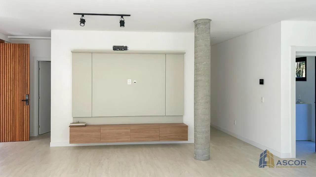 Garden in a 4-bedroom house, 250 m² — photo 21