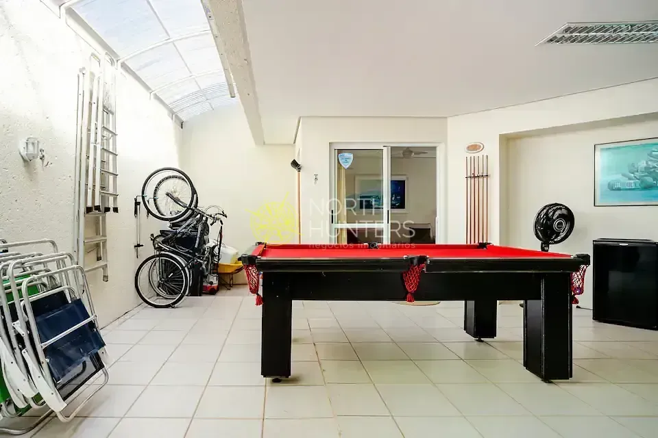 Casa amueblada con 3 dormitorios y 2 suites, 400 m² — photo 19