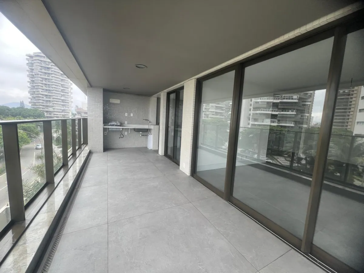 Apartamento mobiliado de 3 quartos com vista para a água — photo 10