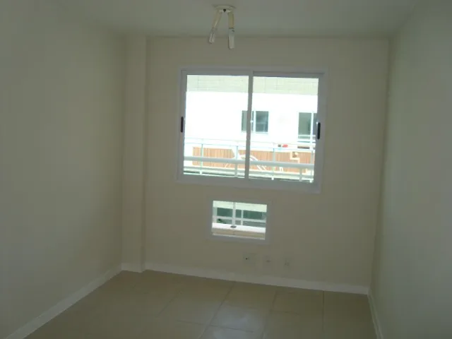 Apartamento com 4 quartos e varanda de vidro — photo 5