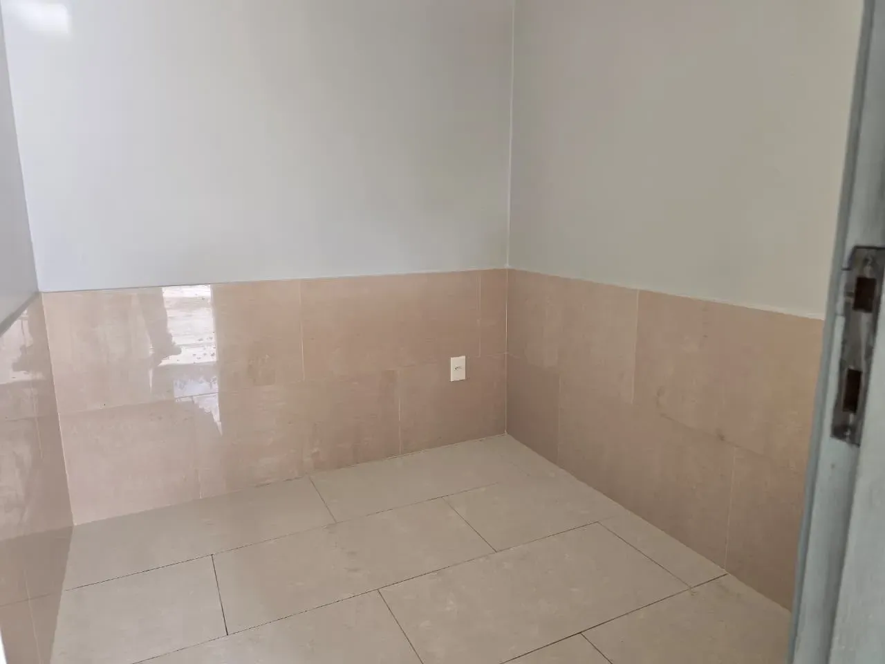 Будинок на 450 м² з 4 спальнями та кухнею з газом — photo 37
