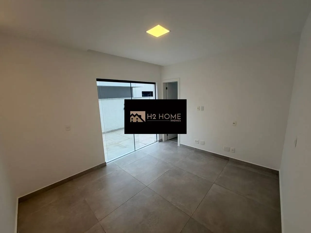 Garden in a 4-bedroom house, 290 m² — photo 67