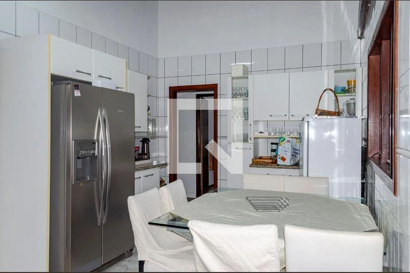 Furnished house for rent with 4 bedrooms and a pool — photo 10