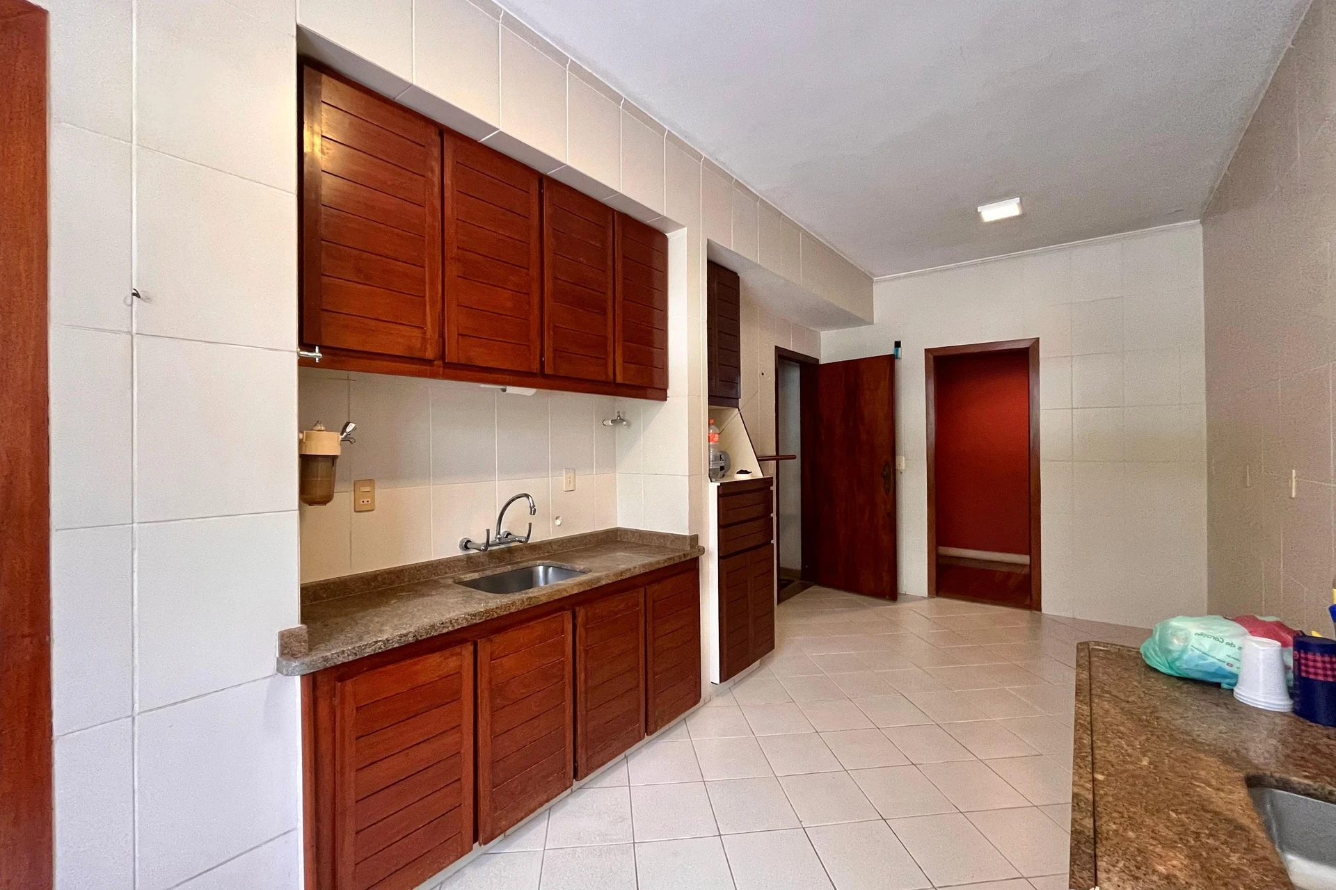 3-bedroom apartment with a water view — photo 31