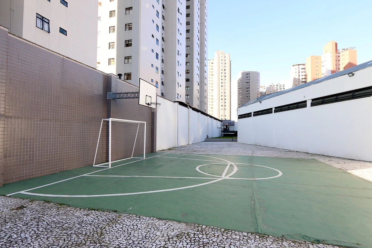 261 m² apartment with 3 bedrooms and 2 parking spots — photo 4