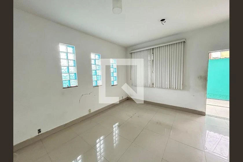 3-bedroom house with a walk-in closet — photo 22