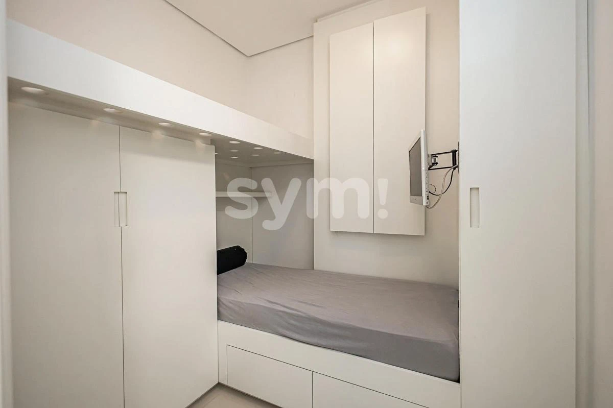 392 m² furnished apartment with 3 bedrooms and 5 baths — photo 33