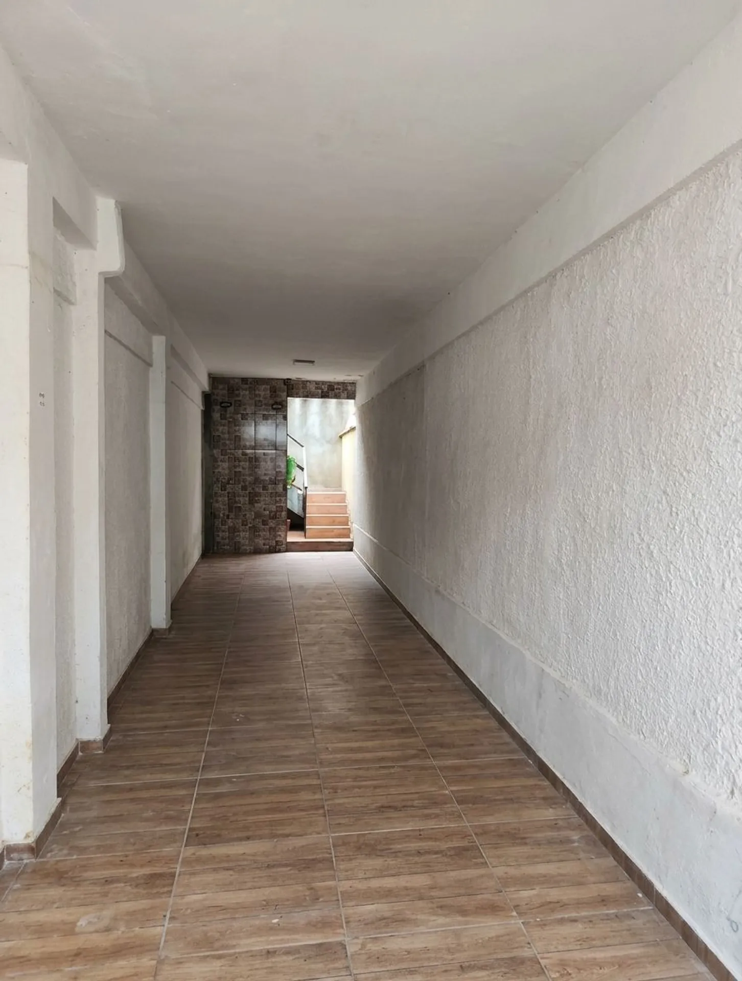 Glass-enclosed balcony in a 2-bedroom house, 100 m² — photo 12