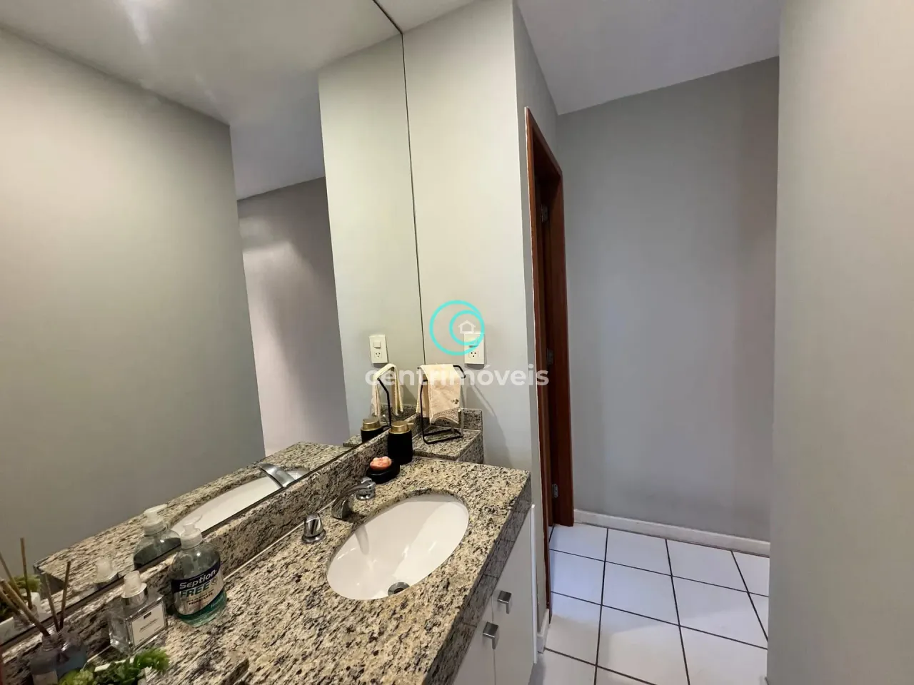 Furnished 2-bedroom apartment with integrated kitchen — photo 18
