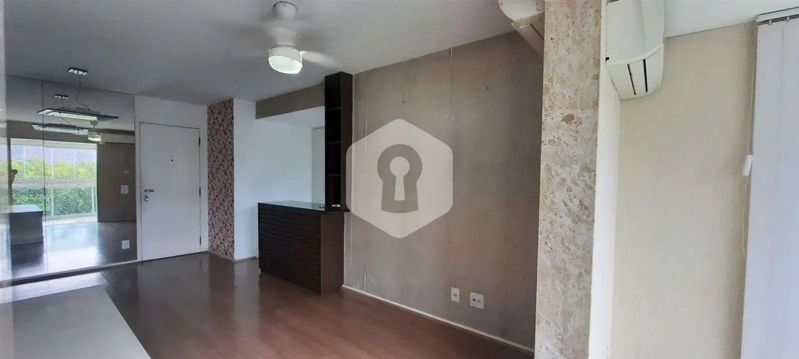 Apartamento de 2 quartos com varanda envidraçada — photo 19