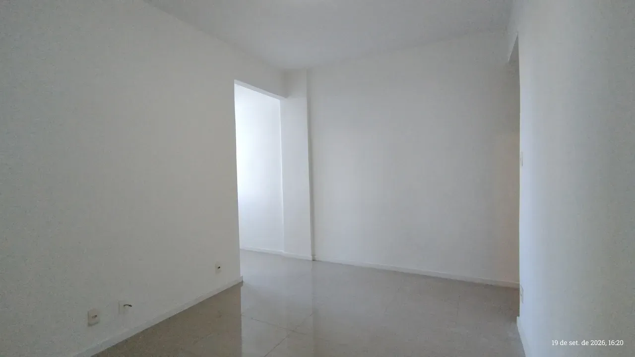 One-bedroom apartment with a water view in Rio de Janeiro — photo 11