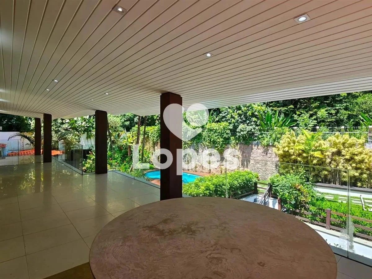 Furnished 960 m² house with 5 en-suite bedrooms — photo 16