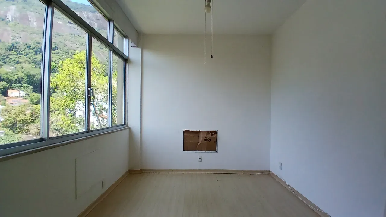 Vista a la montaña y 3 dormitorios: departamento de 148 m² — photo 52