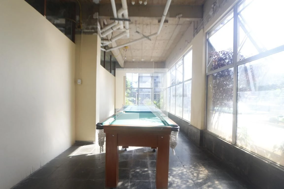 Apartamento mobiliado de 2 quartos em condomínio com piscina — photo 11