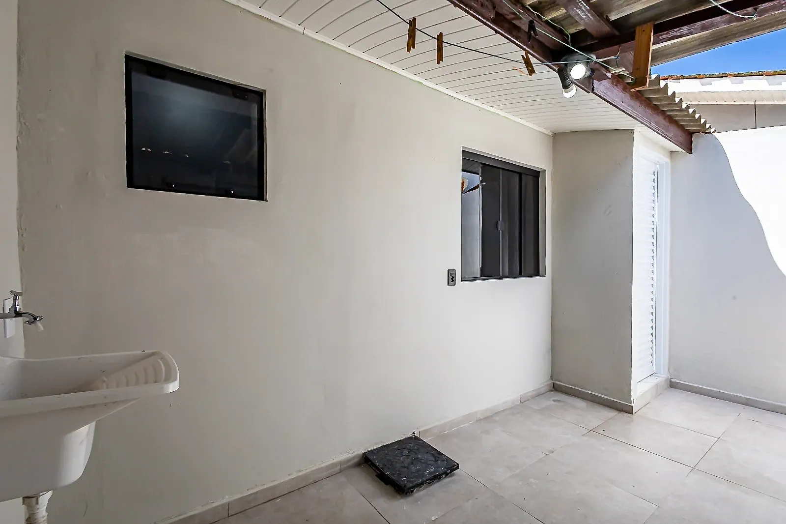 One-bedroom apartment with a washing machine in Curitiba — photo 22