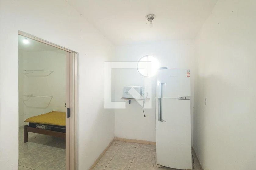 Furnished 1-bedroom house with 57 m² and no parking — photo 23