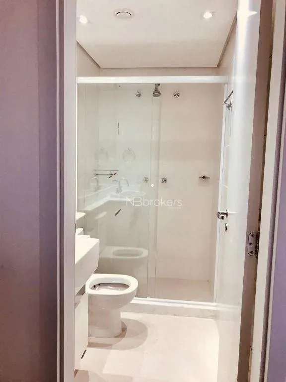 Furnished 68 m² apartment with 1 en-suite bedroom — photo 43