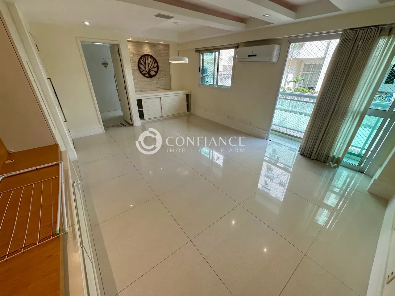 2-bedroom apartment with 2 bathrooms and a balcony — photo 5