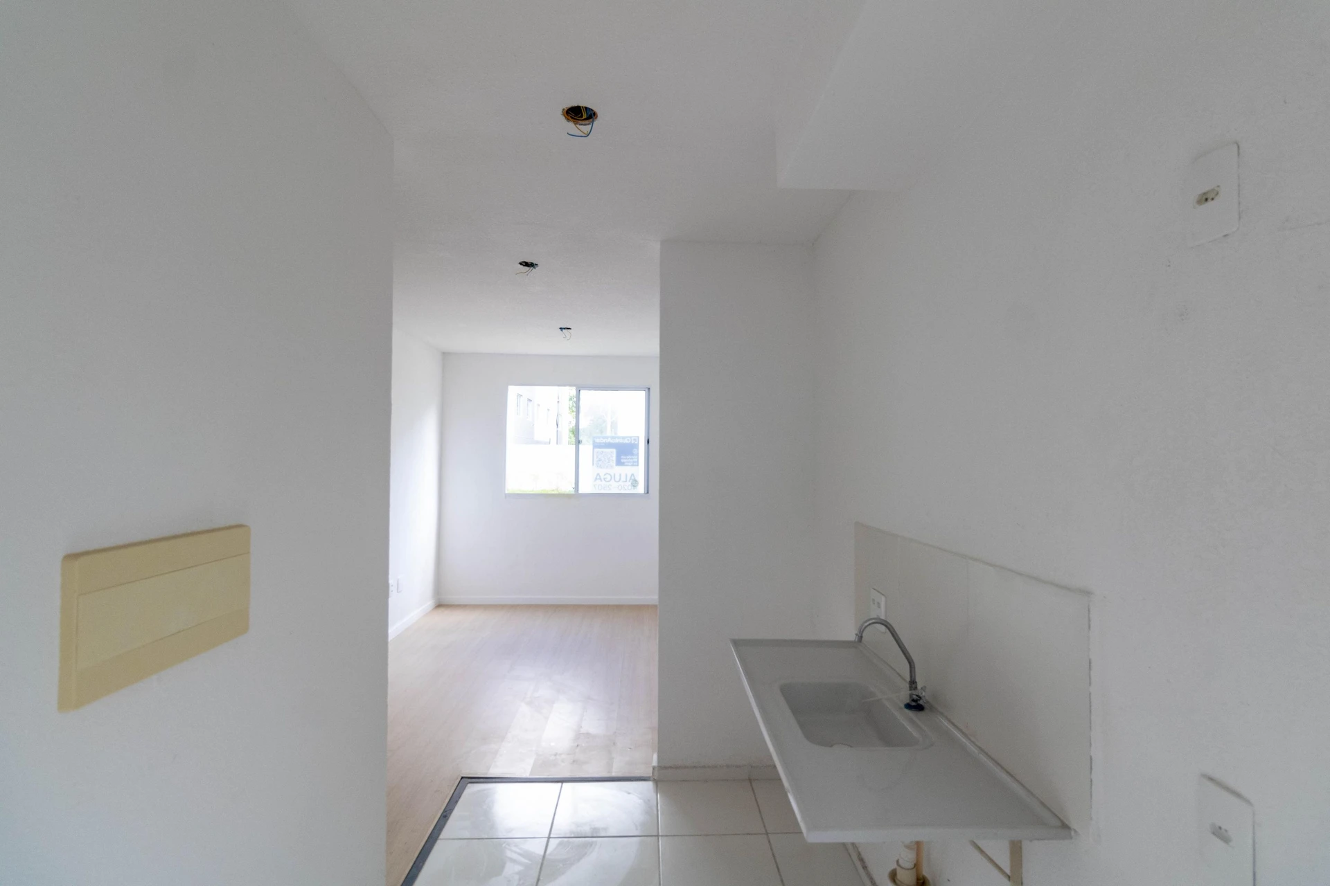 Unfurnished 2-bedroom apartment with no parking — photo 11