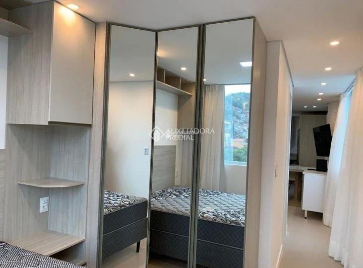 1-bedroom apartment with open-plan kitchen and 62 m² — photo 2