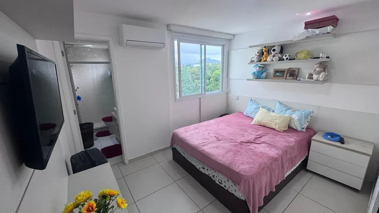 Furnished apartment with 3 bedrooms and an open-plan kitchen — photo 18