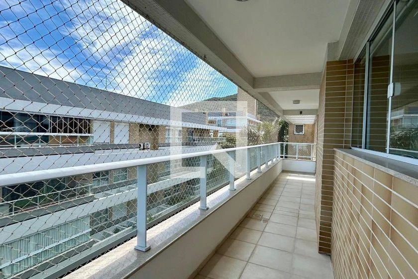 Furnished apartment, 196 m², with a glass-enclosed balcony — photo 14
