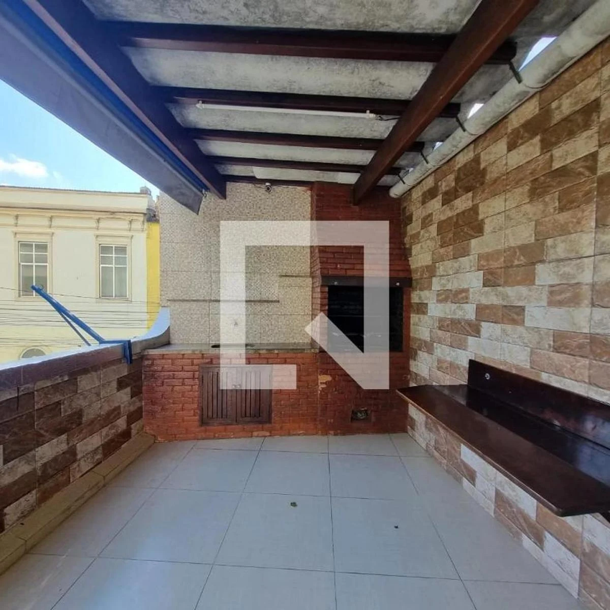 Unfurnished 2-bedroom apartment with 1 bathroom — photo 2