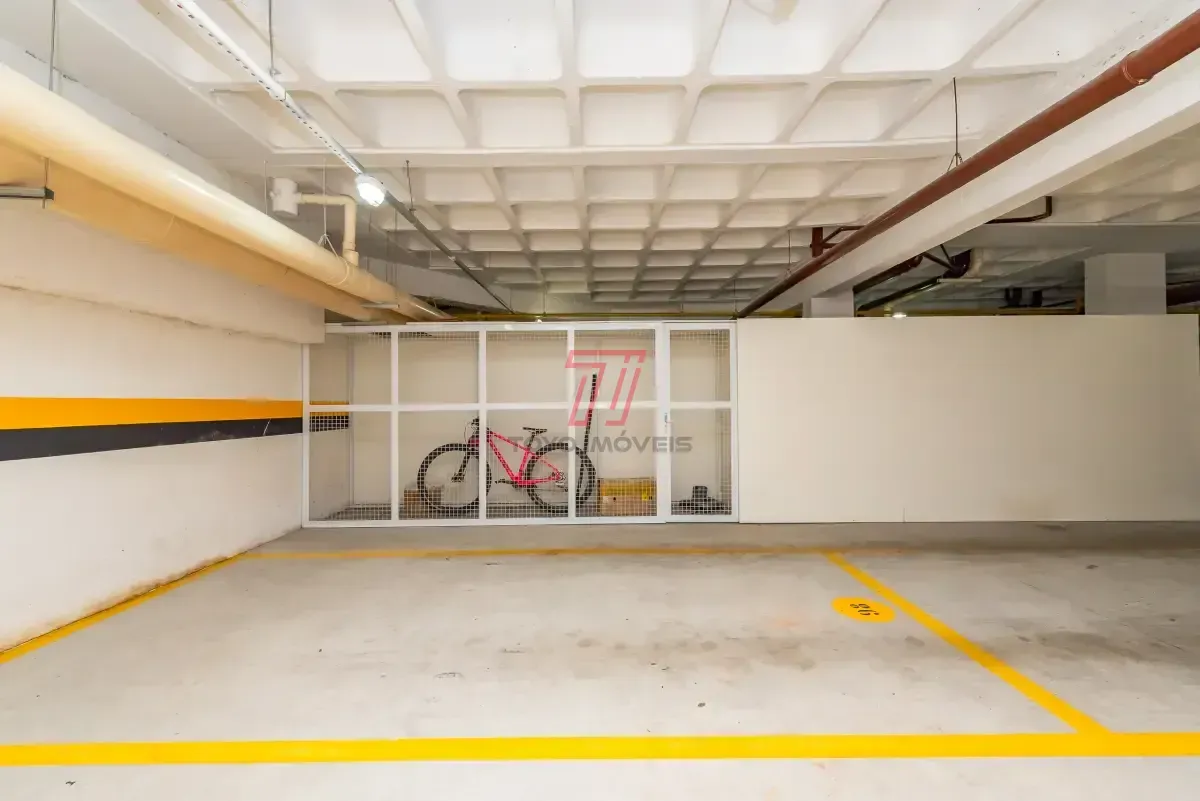 3-bedroom apartment with 197 m², 2 parking spots and balcony — photo 40