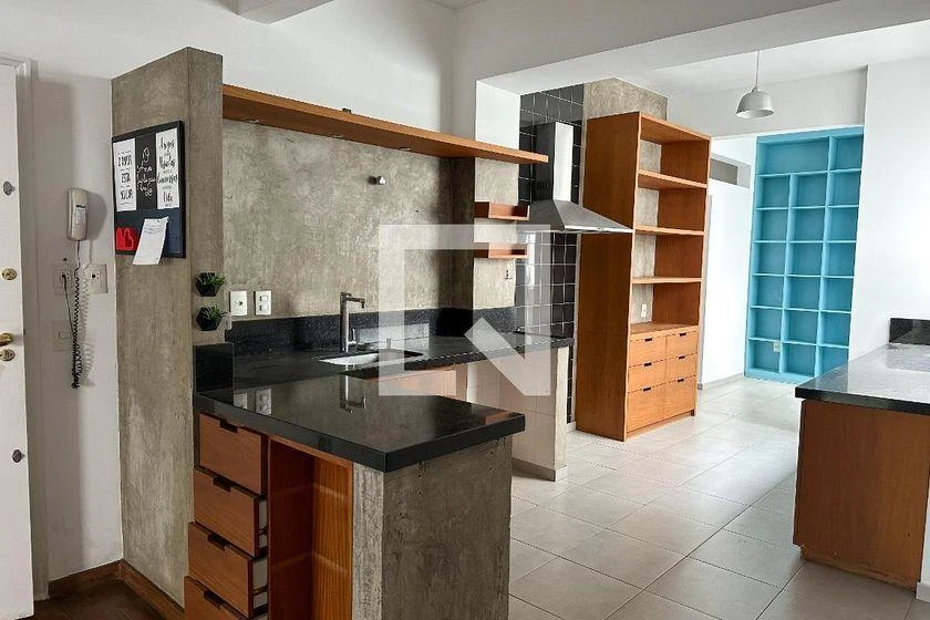 4-bedroom rental apartment with 225 m² and parking — photo 2