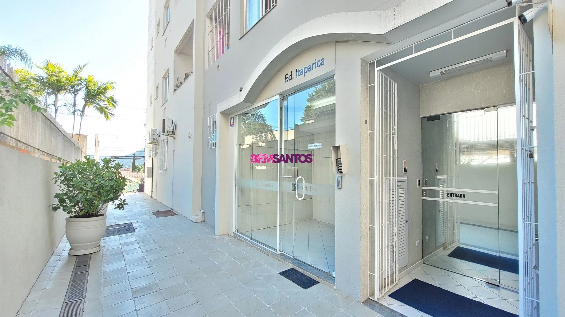 Apartamento de 3 dormitórios (1 suíte) com sacada — photo 27