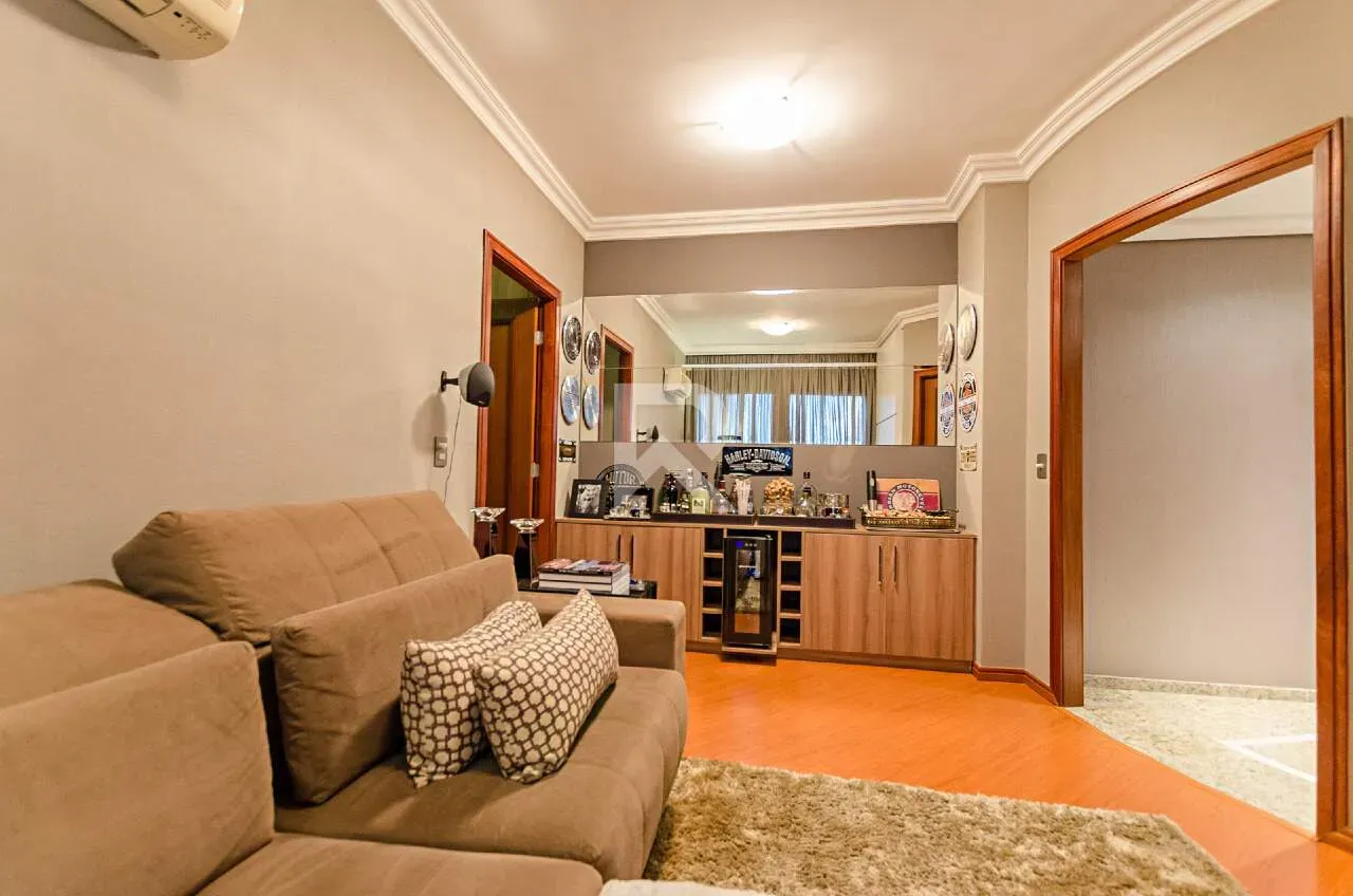 3-bedroom apartment with 3 parking spaces and home office — photo 9