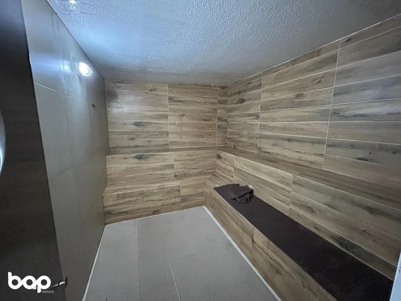 Furnished apartment, 77 m², with a home office — photo 26