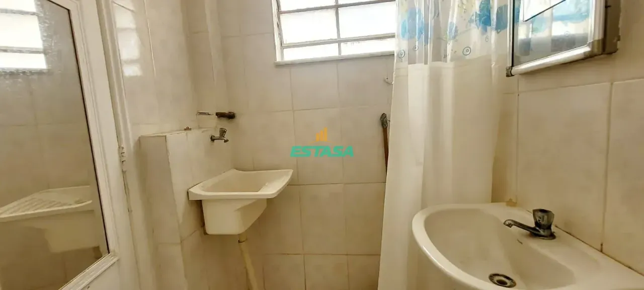 1-bedroom apartment with an electric shower — photo 11
