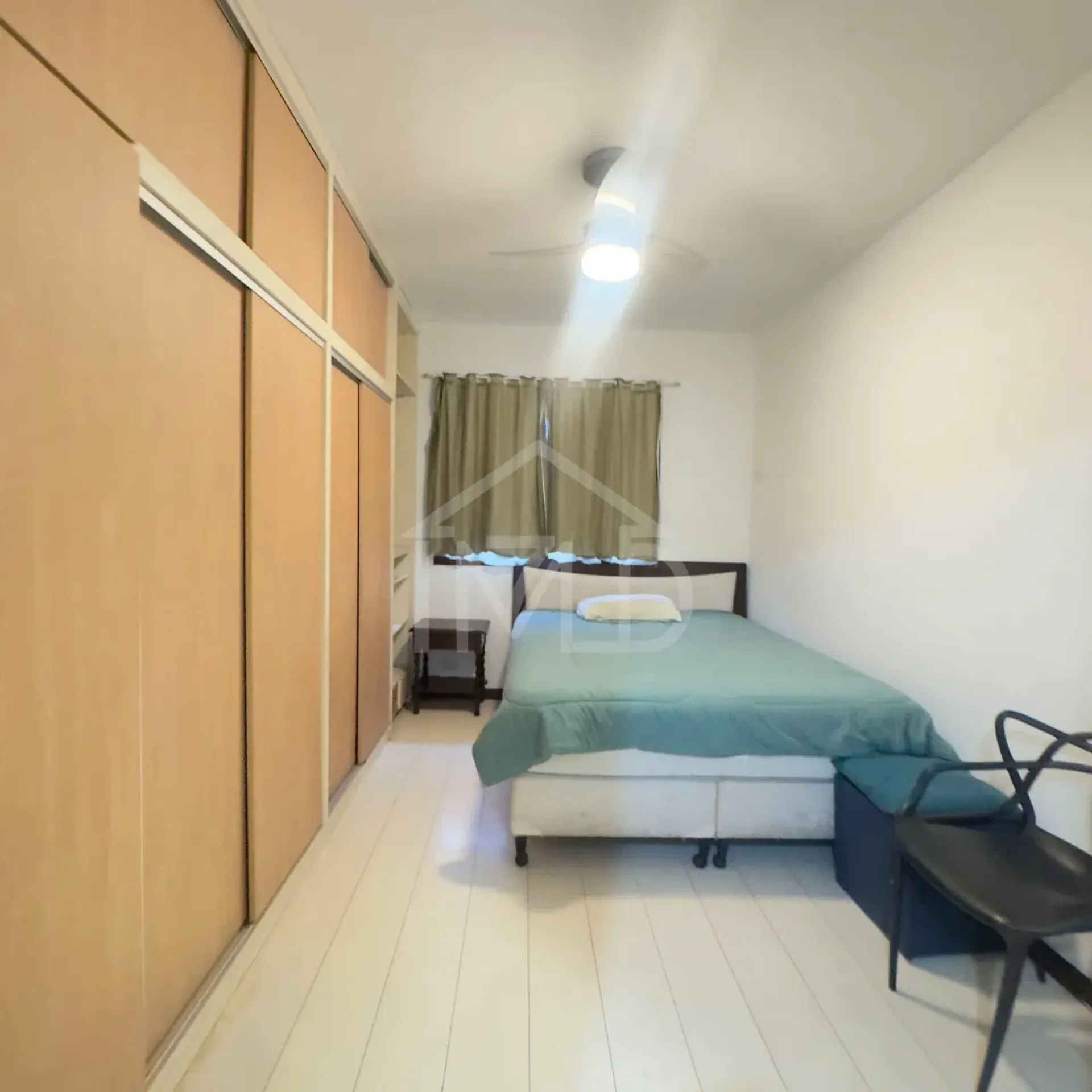 Furnished house, 250 m², with a walk-in closet — photo 30