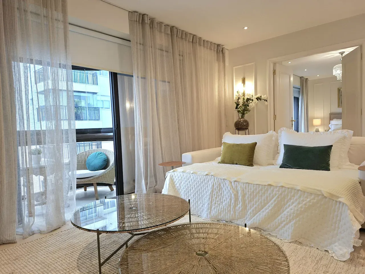 2-bedroom apartment in a building with a sauna — photo 34