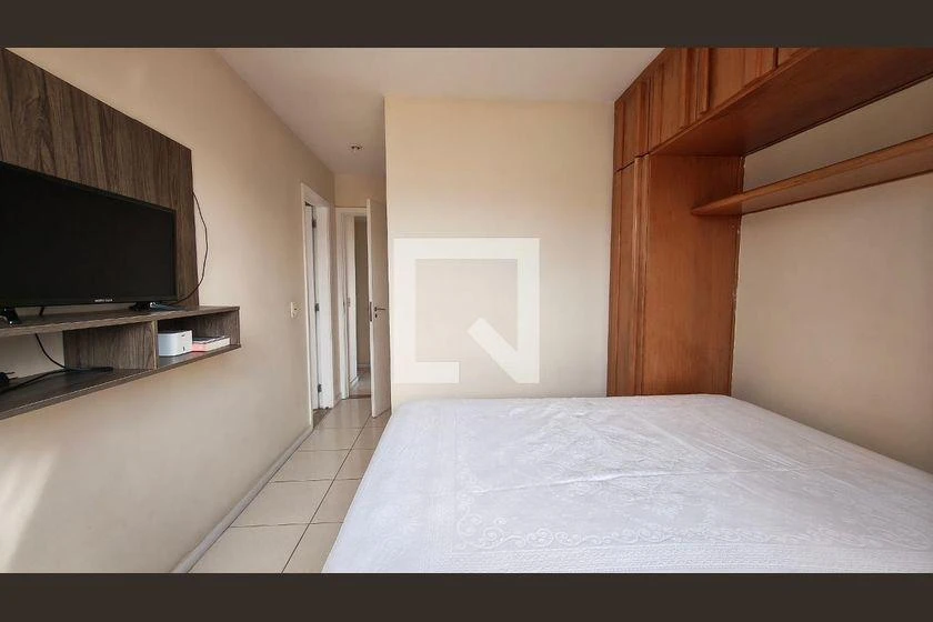 3-bedroom apartment in a building with a gym — photo 7