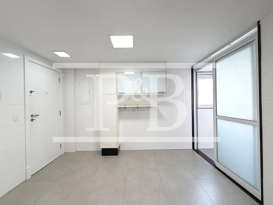 4-bedroom apartment, all with their own bathrooms, 289 m² — photo 25