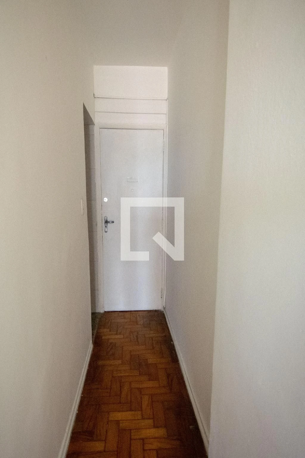 Monoambiente con piso de madera o laminado en Rio de Janeiro — photo 22