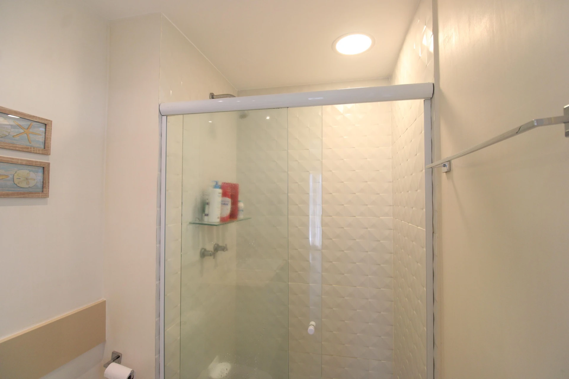 3-bedroom apartment in a building with a sauna — photo 4