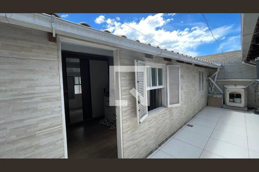 4-bedroom house with a washing machine in Florianópolis — photo 30