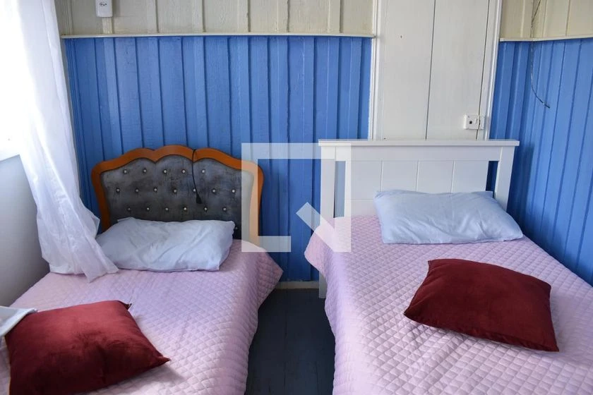 House for rent with 2 bedrooms, balcony and yard — photo 3
