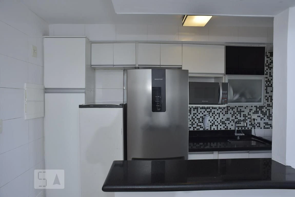 2-bedroom apartment with a mountain view — photo 2