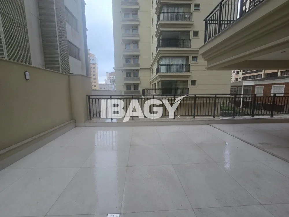 Apartment, 199 m², with a grill on the balcony — photo 8