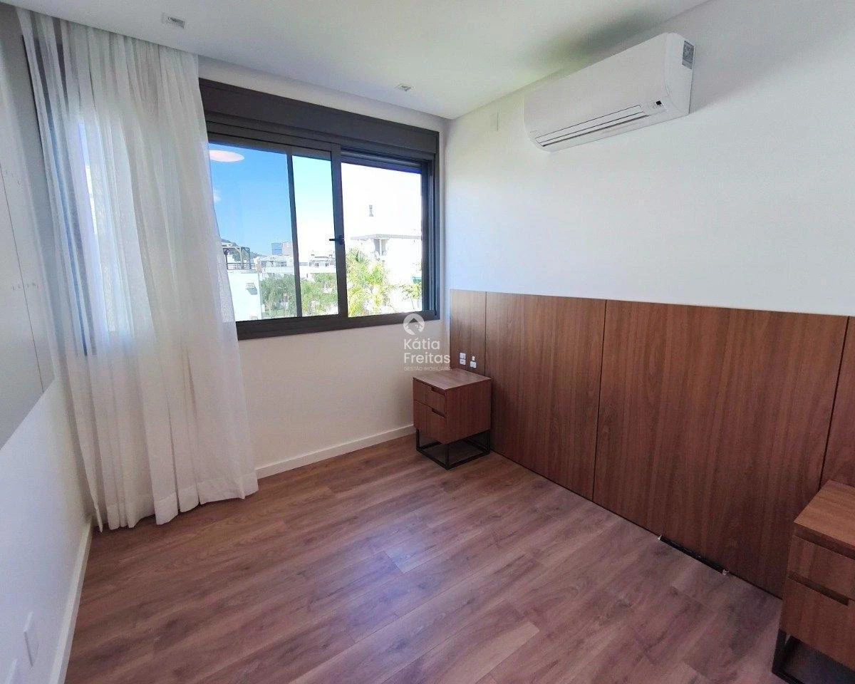 132 m² unfurnished apartment with 3 en-suites — photo 10