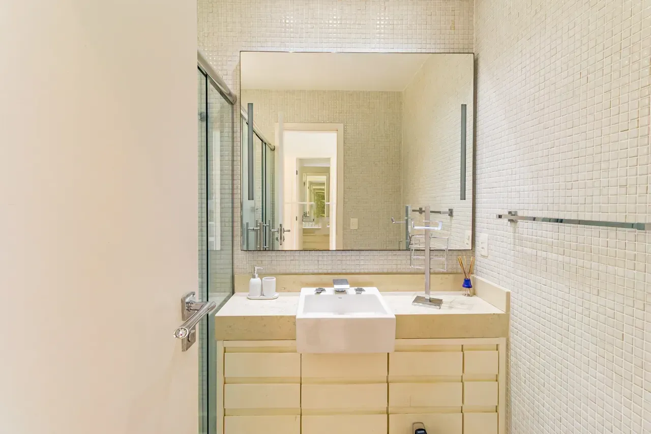 575 m² apartment with 4 en-suite bedrooms and 4 parking — photo 27
