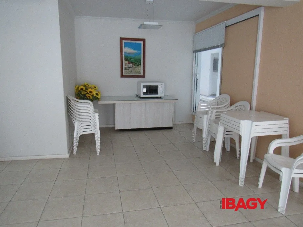 Apartamento de 1 dormitório com área de serviço e 35 m² — photo 17