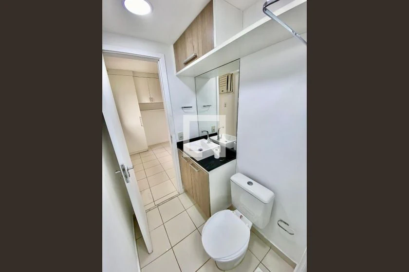 Apartamento de 2 quartos em condomínio com piscina — photo 9