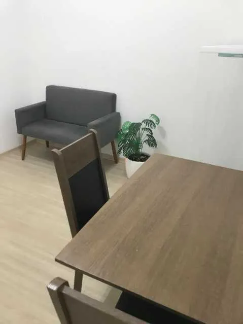 Wood or laminate floors in a one-bedroom apartment, 35 m² — photo 9