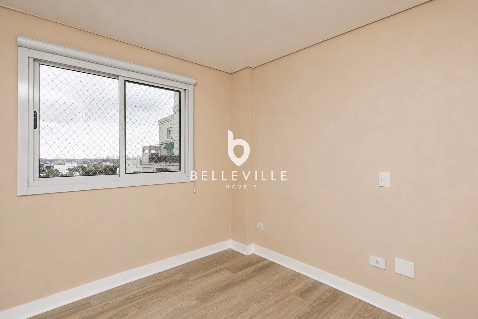 3-bedroom apartment with a grill on the balcony — photo 21